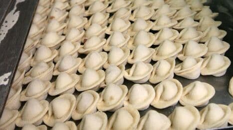 Врач рассказала, как сделать пельмени полезными