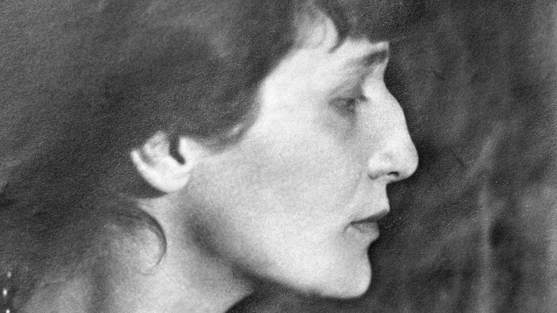 В Росархиве рассказали, как Ахматова просила Сталина освободить ее родных