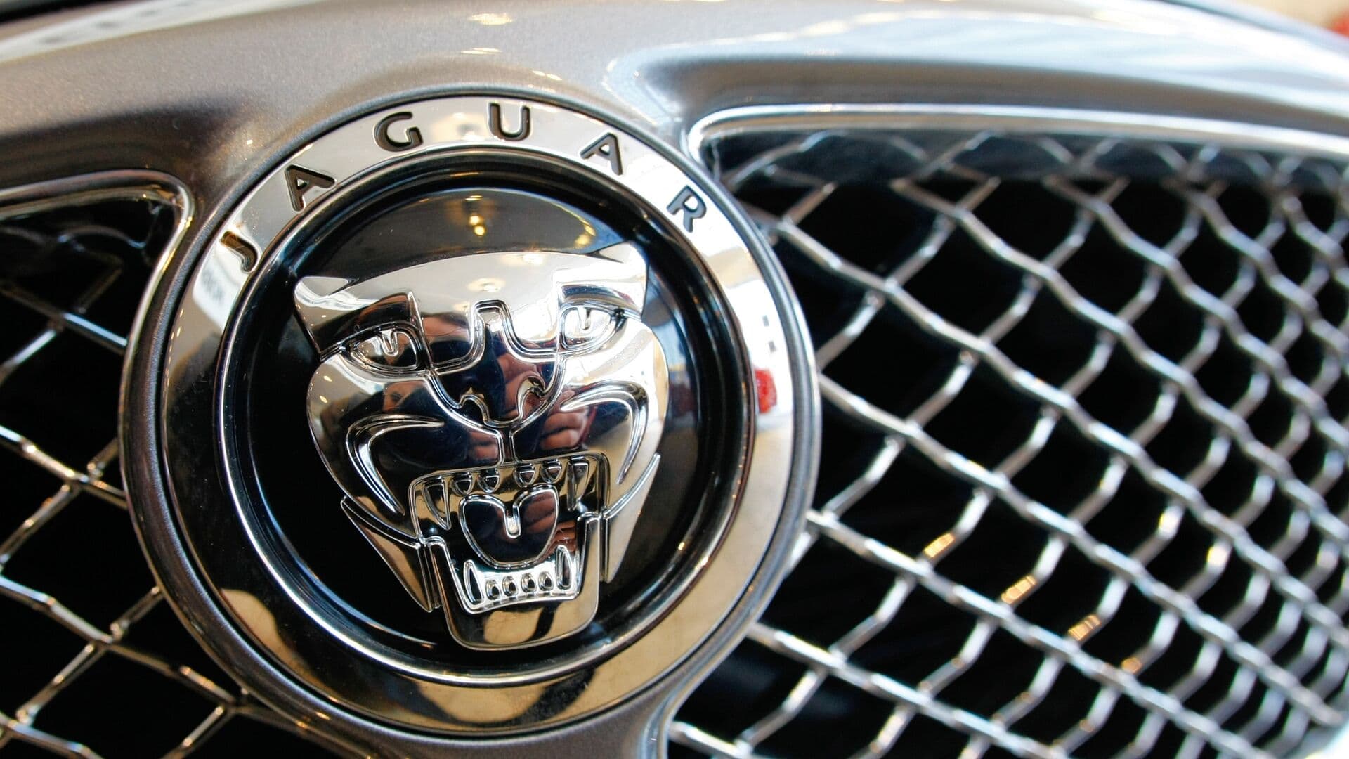 Jaguar Land Rover зарегистрировал товарный знак в России