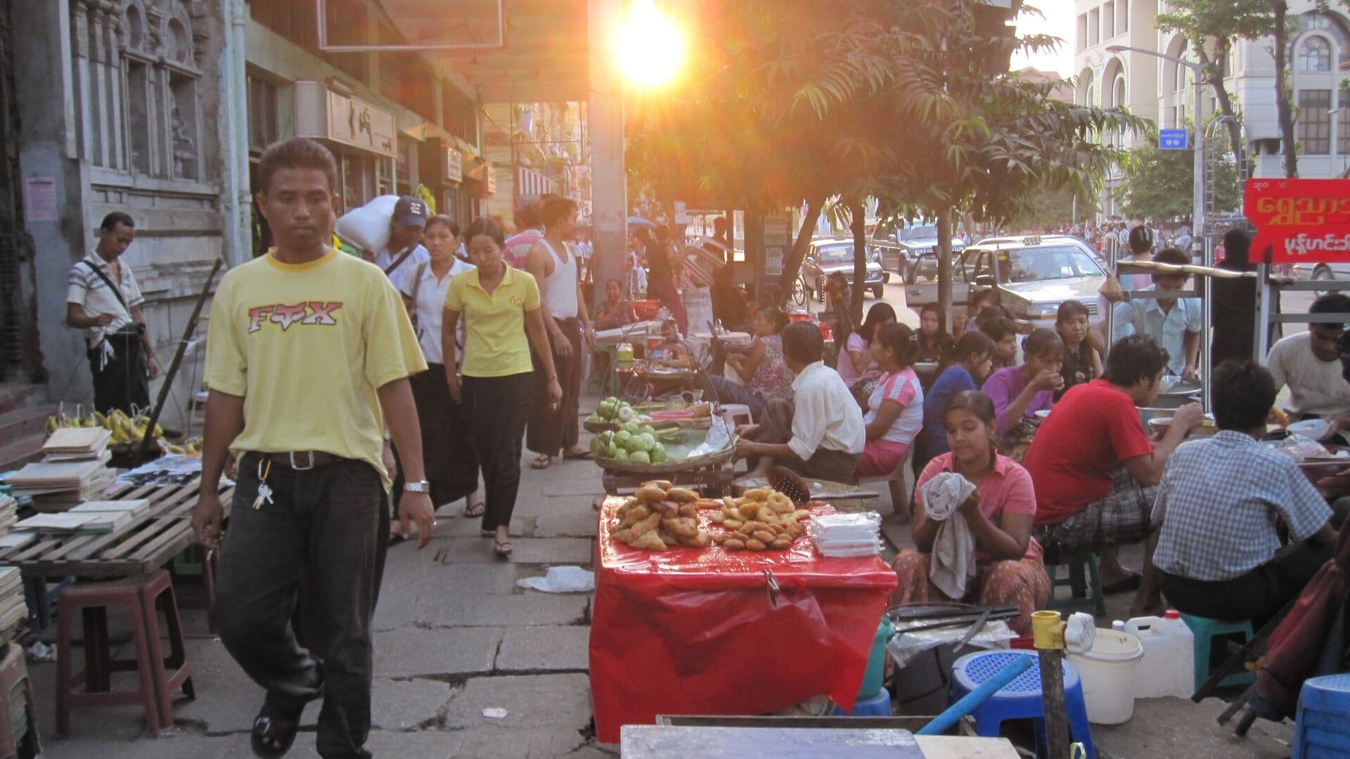 Россиянку, освобожденную из колл-центра в Мьянме, передали дипломатам
