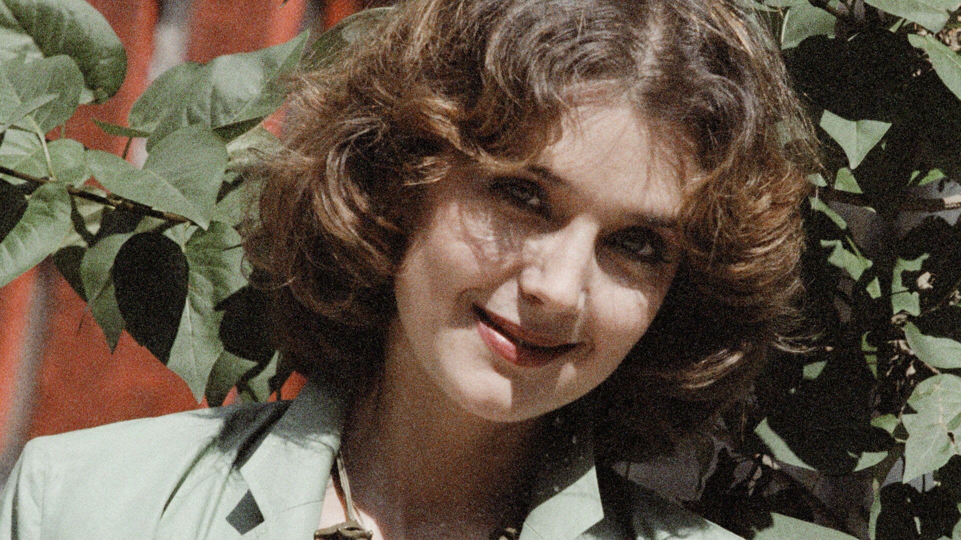 Путин поздравил актрису Алферову с юбилеем