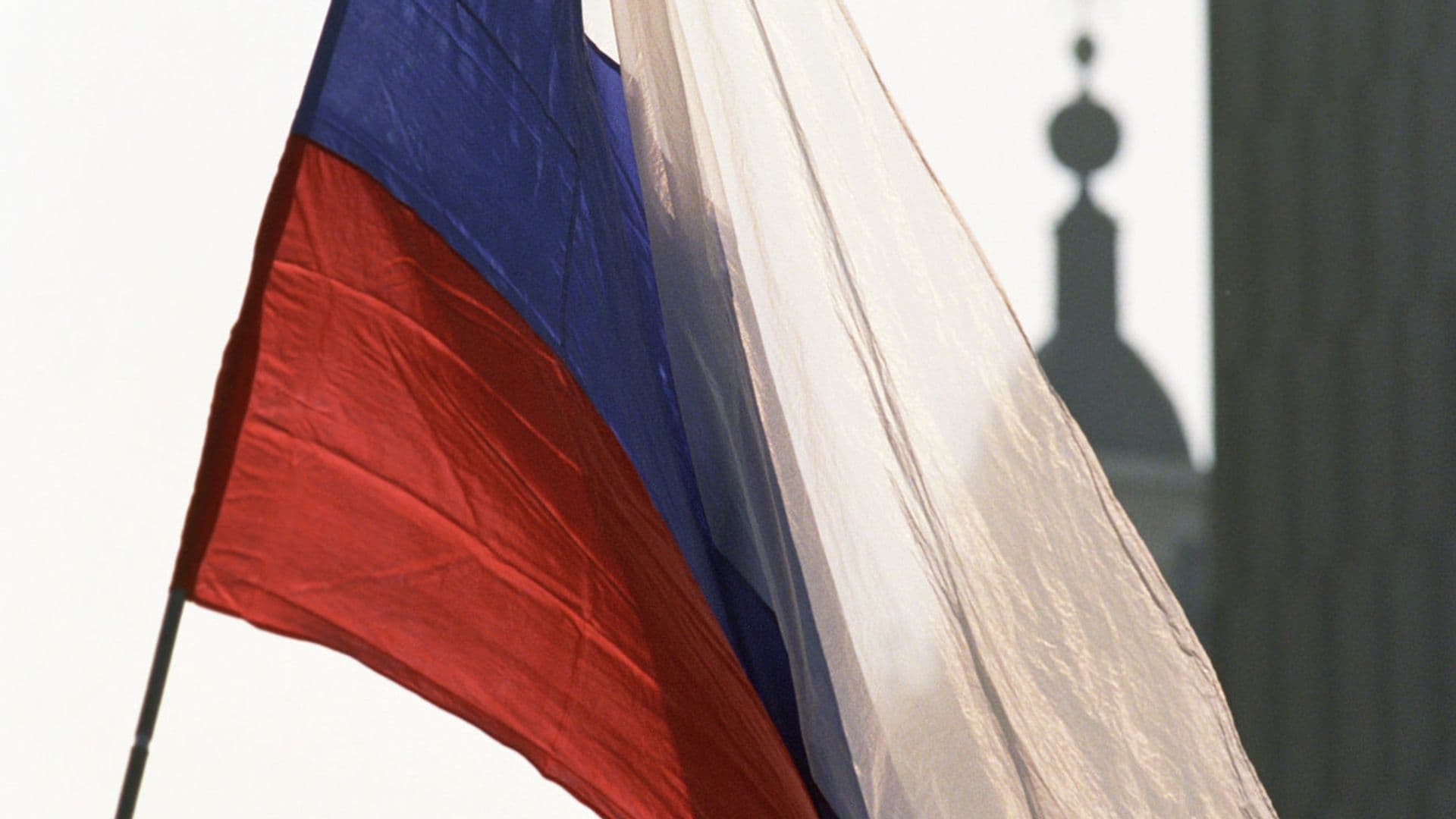 Триколор объединяет россиян, заявил Кравцов