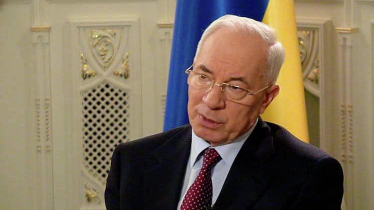 Украина находится в состоянии дефолта, заявил экс-премьер