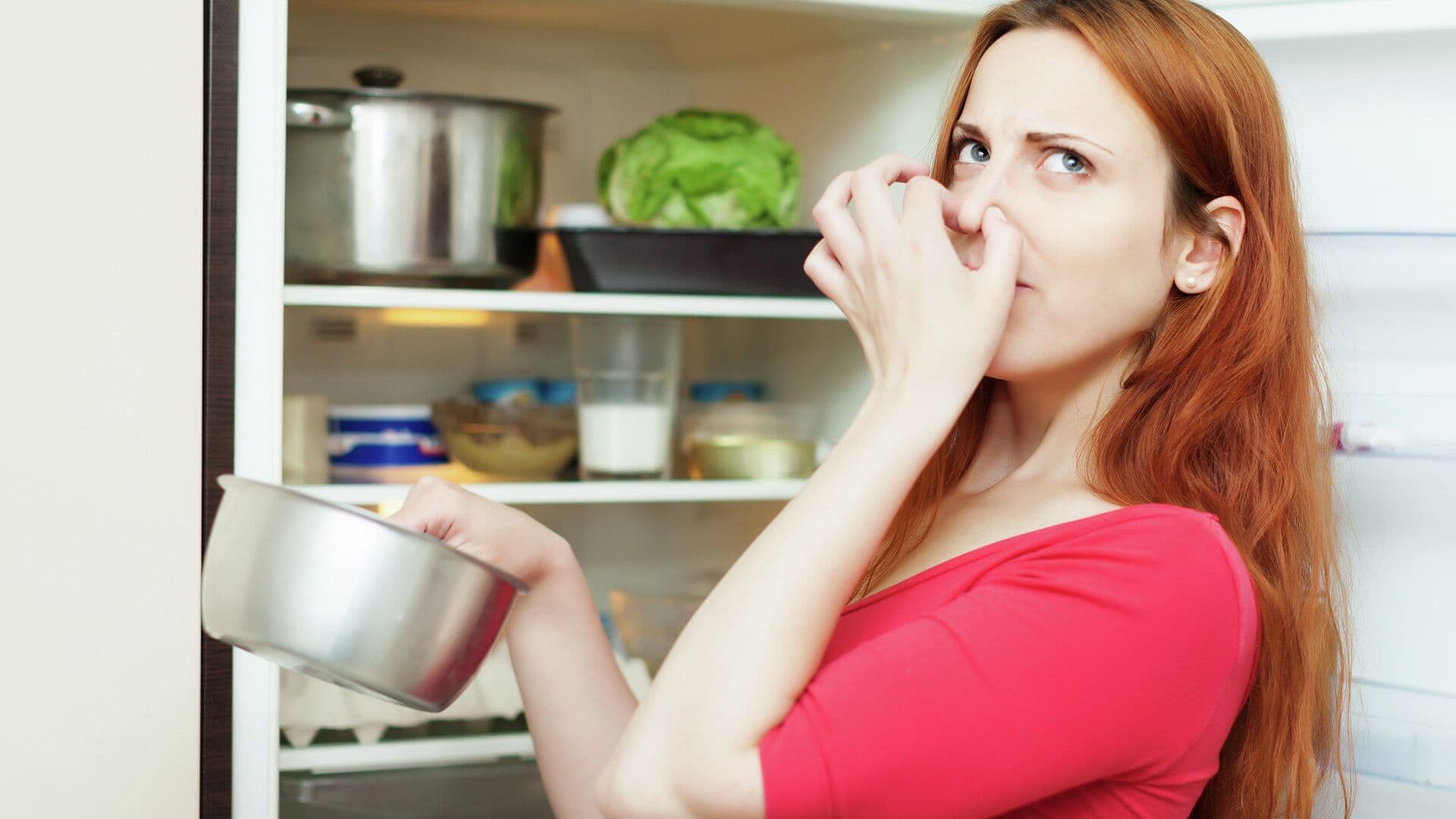 Россиян предупредили о штрафе за неприятный запах из квартиры