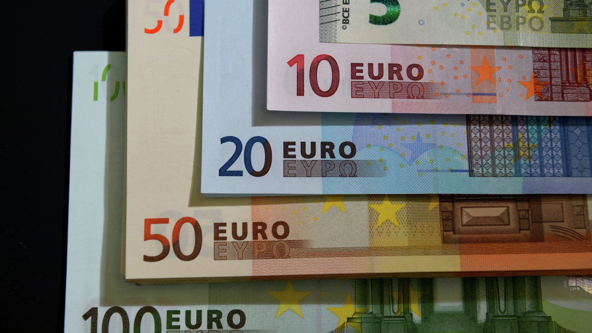 Годовая инфляция в еврозоне достигла рекорда с 2023 года
