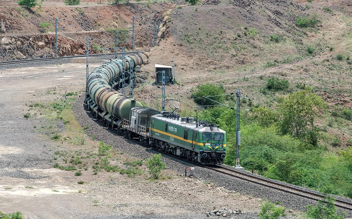 NDTV узнал, что Индия не будет покупать нефть у подсанкционных стран