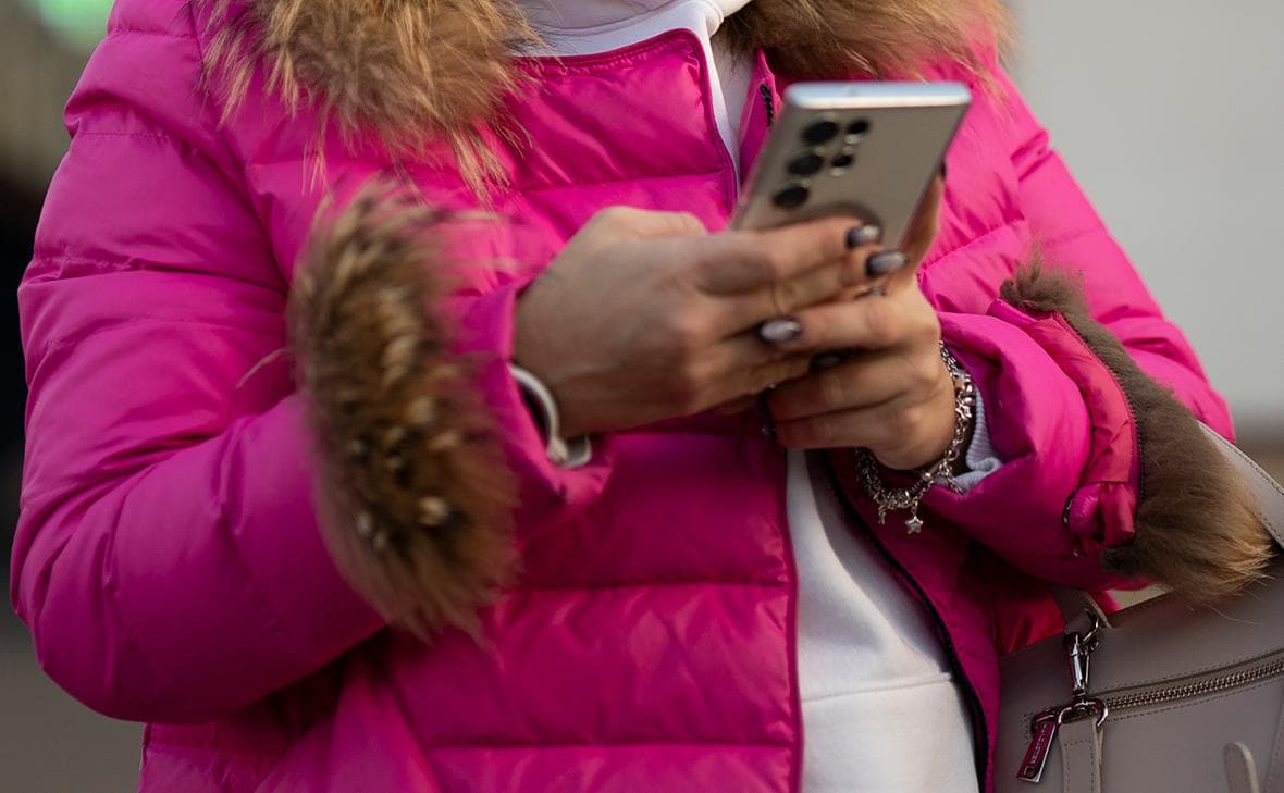 Т-банк запустил ИИ-анализатор офлайн-разговоров с клиентами