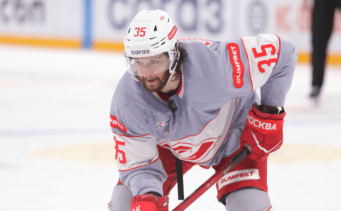 «Спартак» выиграл третий матч подряд в КХЛ